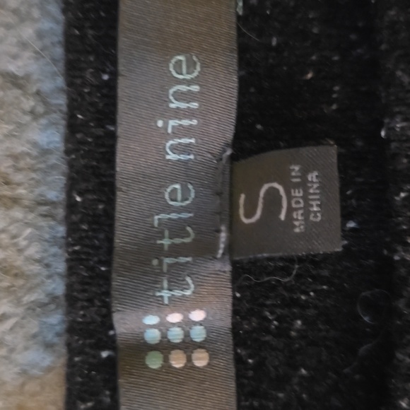 Title Nine Black and Gray Knit Sweater - Picture 2 of 3